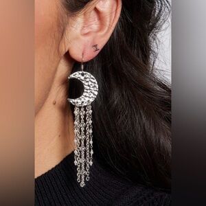 Nickel & Suede Athena hammered silver earrings.